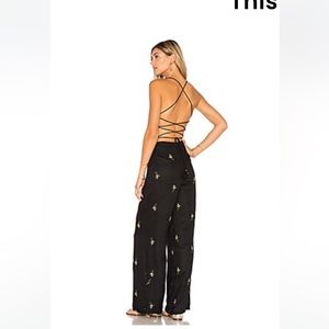 x REVOLVE Natalie Jumpsuit in Black
House of Harlow 1960 - Small